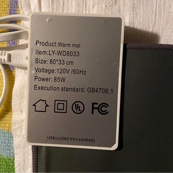 Extended Leather Heated Desktop Mouse Pad 31” x 13”, Grey Color Model LY-WD8033 - Picture 4 of 4